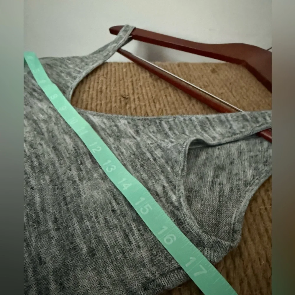 Lululemon Knit Mix & Mingle Knit Tank Top Heathered Gray
Low Back Twist Sweater - Picture 7 of 7